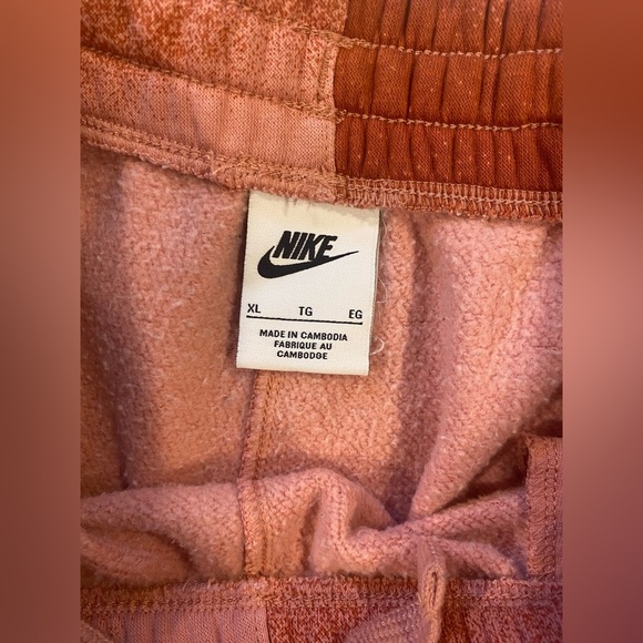 Nike Kids All Over Print Joggers Size XL - Picture 3 of 8